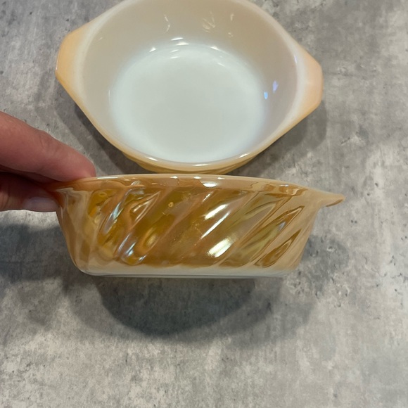 Anchor Hocking Fire King Peach Lustre Swirl Milk Glass Mini Casserole Dishes - Picture 12 of 16